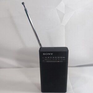 Sony ICF-P26 Portable FM/AM (MW) AA Battery Radio Black Headphone Jack TESTED